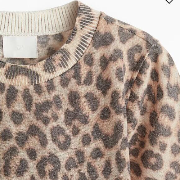 NWT H&M FINE-KNIT T-SHIRT beige leopard print Size XS - Picture 2 of 10